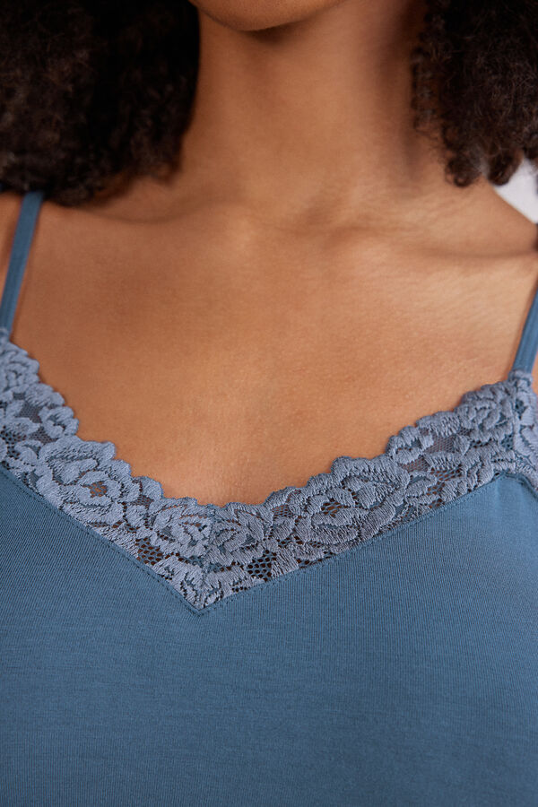 Top in Modal Pretty Flowers