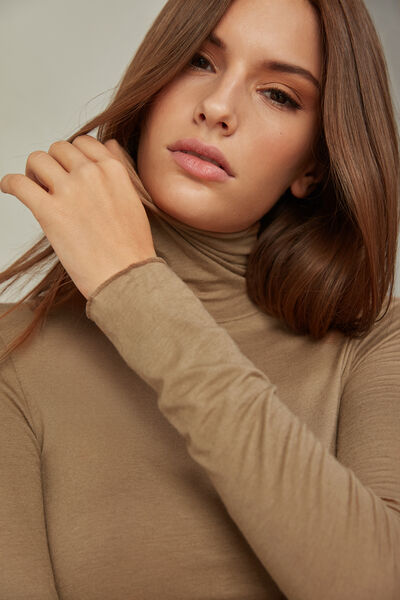 Maglia in Modal Ultralight con Cashmere Collo Alto