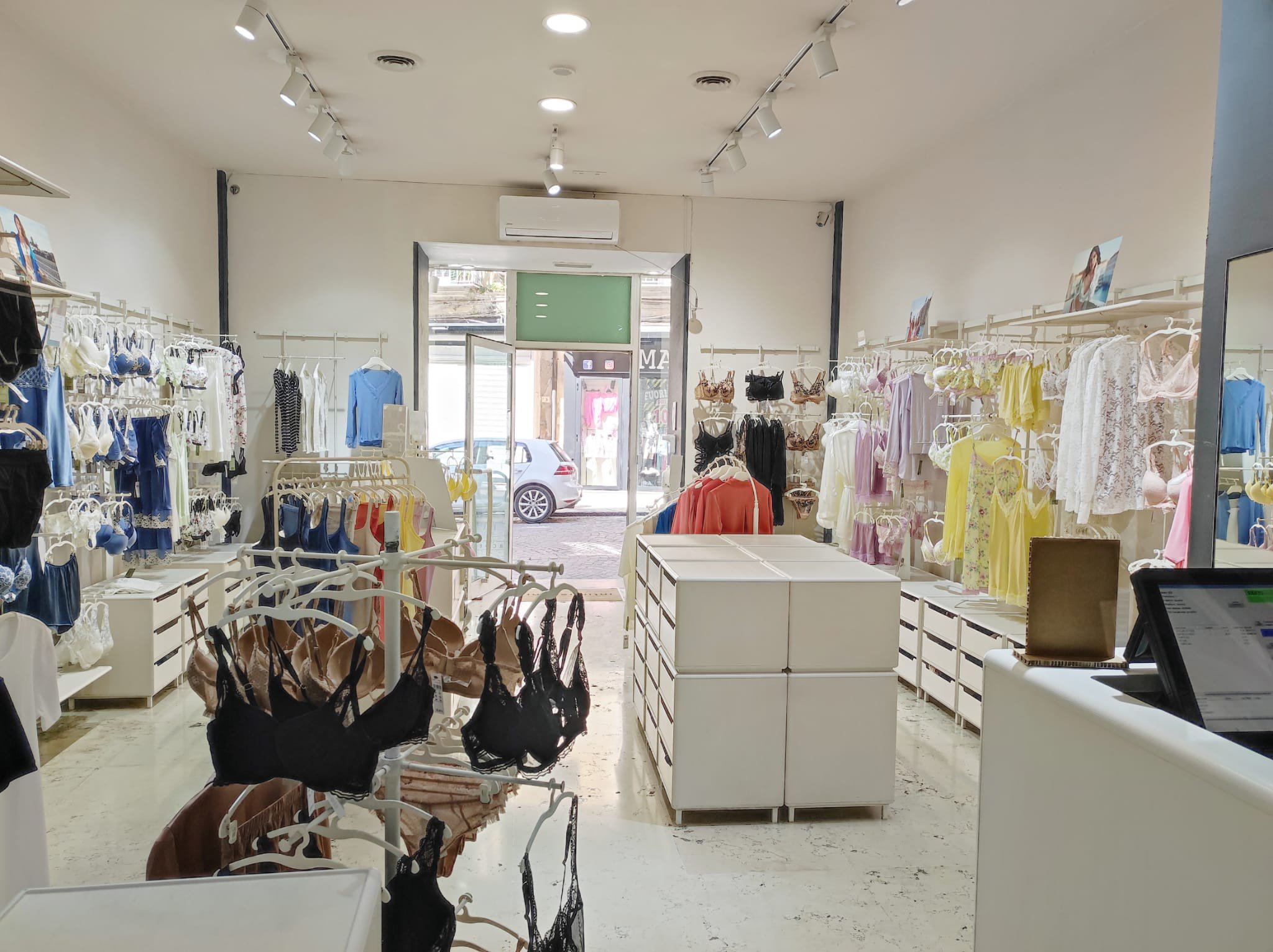 Intimissimi CASTELLAMMARE DI STABIA