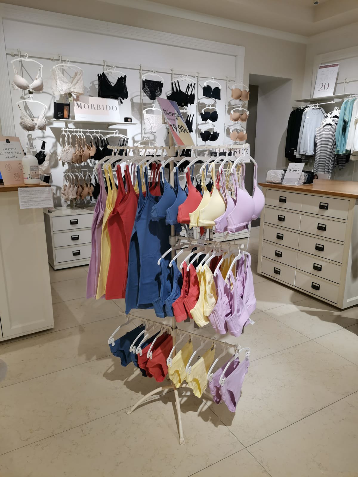 Intimissimi IVREA VIA PALESTRO 60