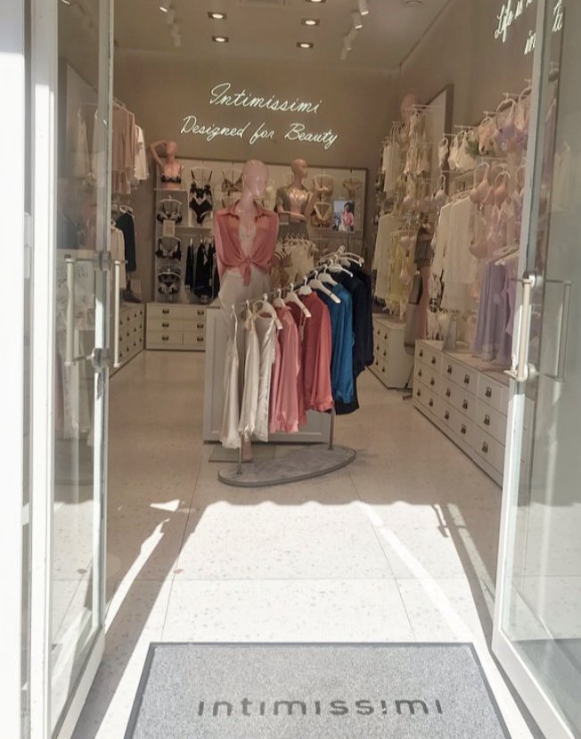 Intimissimi FORTE DEI MARMI VIA MAZZINI 6