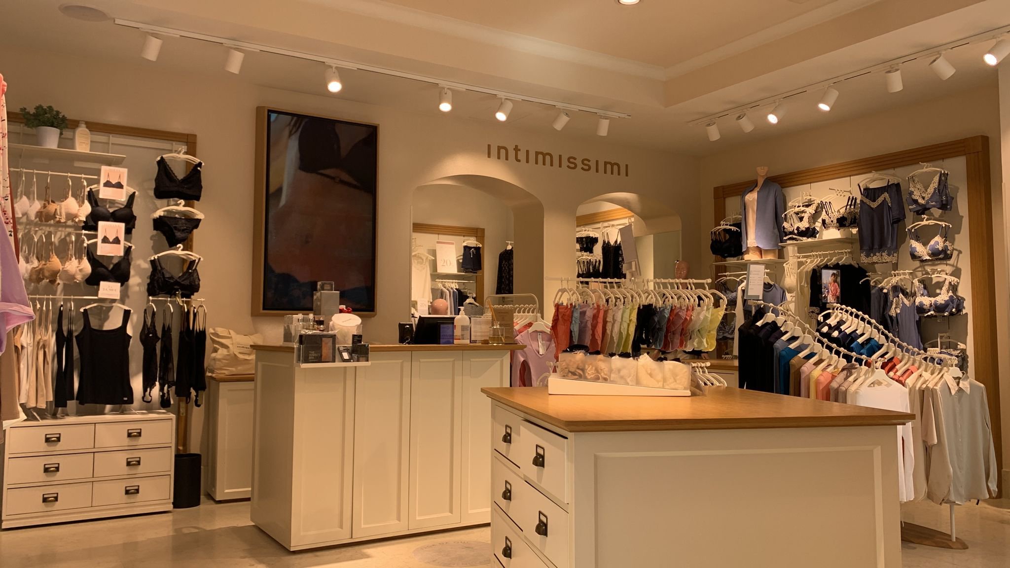 Intimissimi PORTO S. GIORGIO V.LE BUOZZI