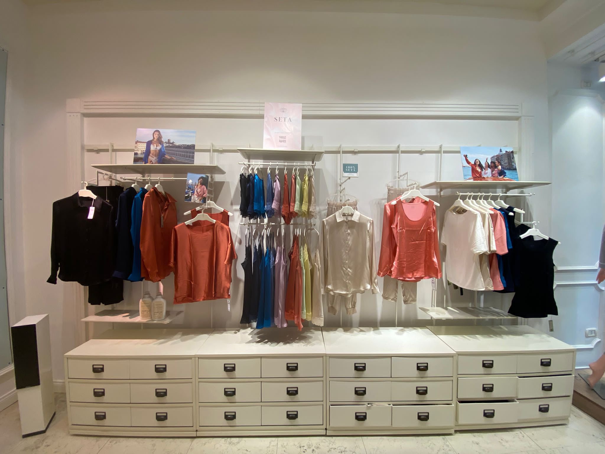 Intimissimi NAPOLI VIA CHIAIA 195/197