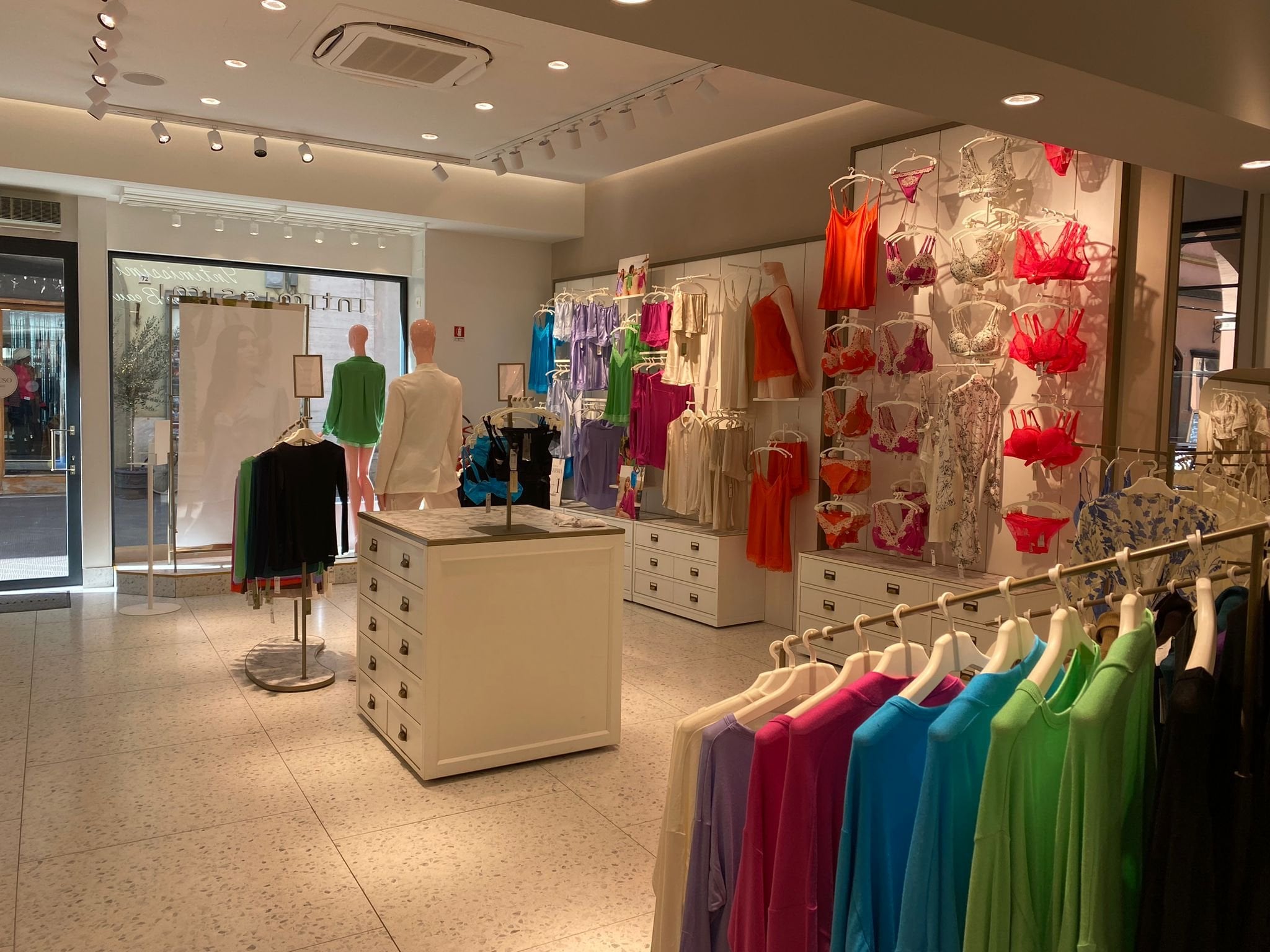 Intimissimi FOLIGNO CORSO CAVOUR 99