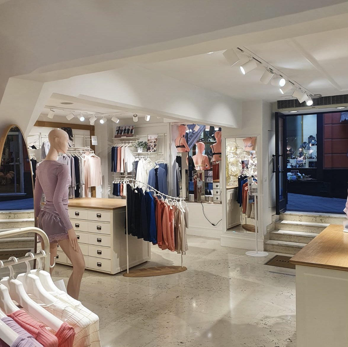 Intimissimi ARENZANO VIA RAPALLO 43R