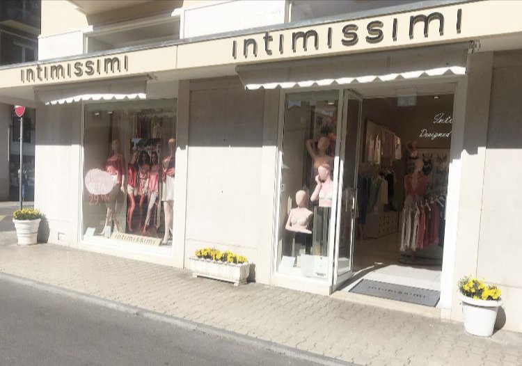 Intimissimi FORTE DEI MARMI VIA MAZZINI 6