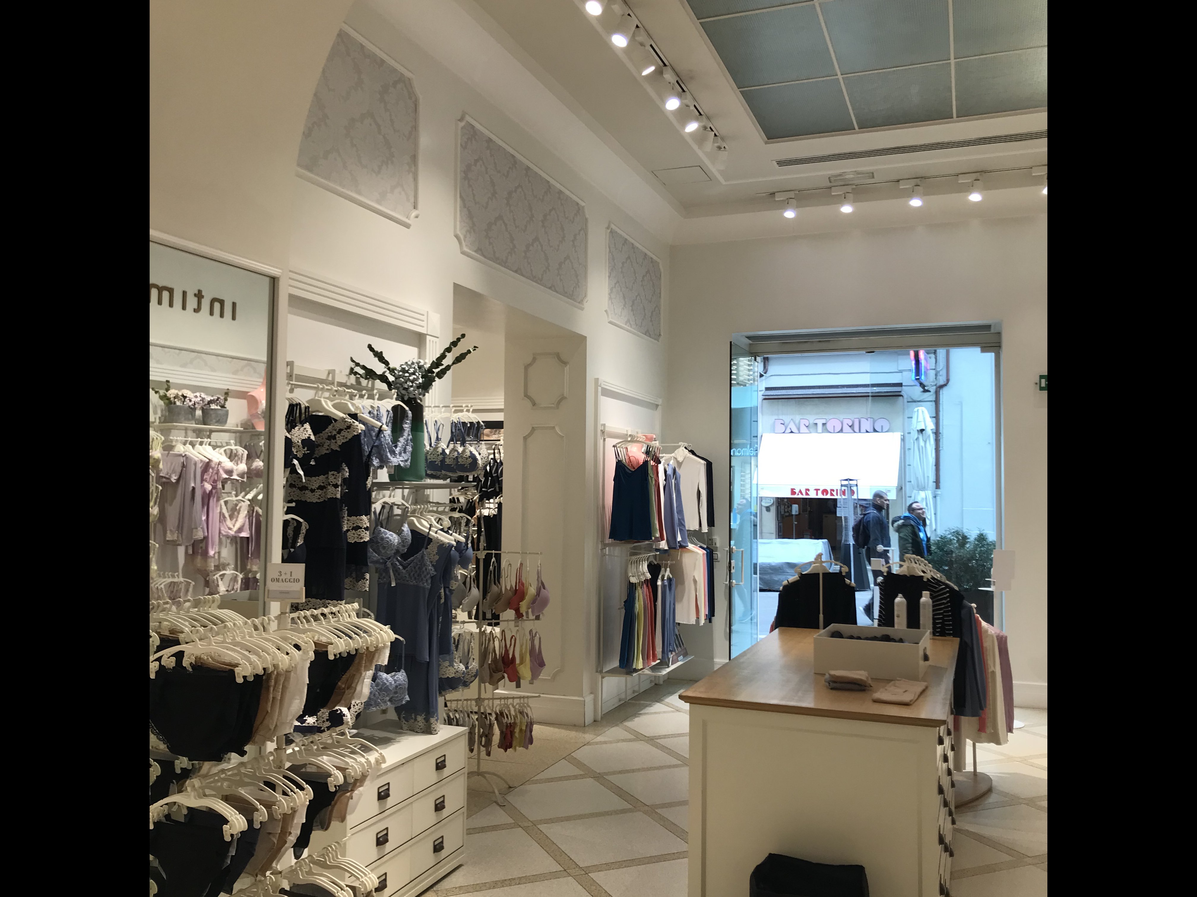 Intimissimi ANCONA C.SO GARIBALDI 56/58