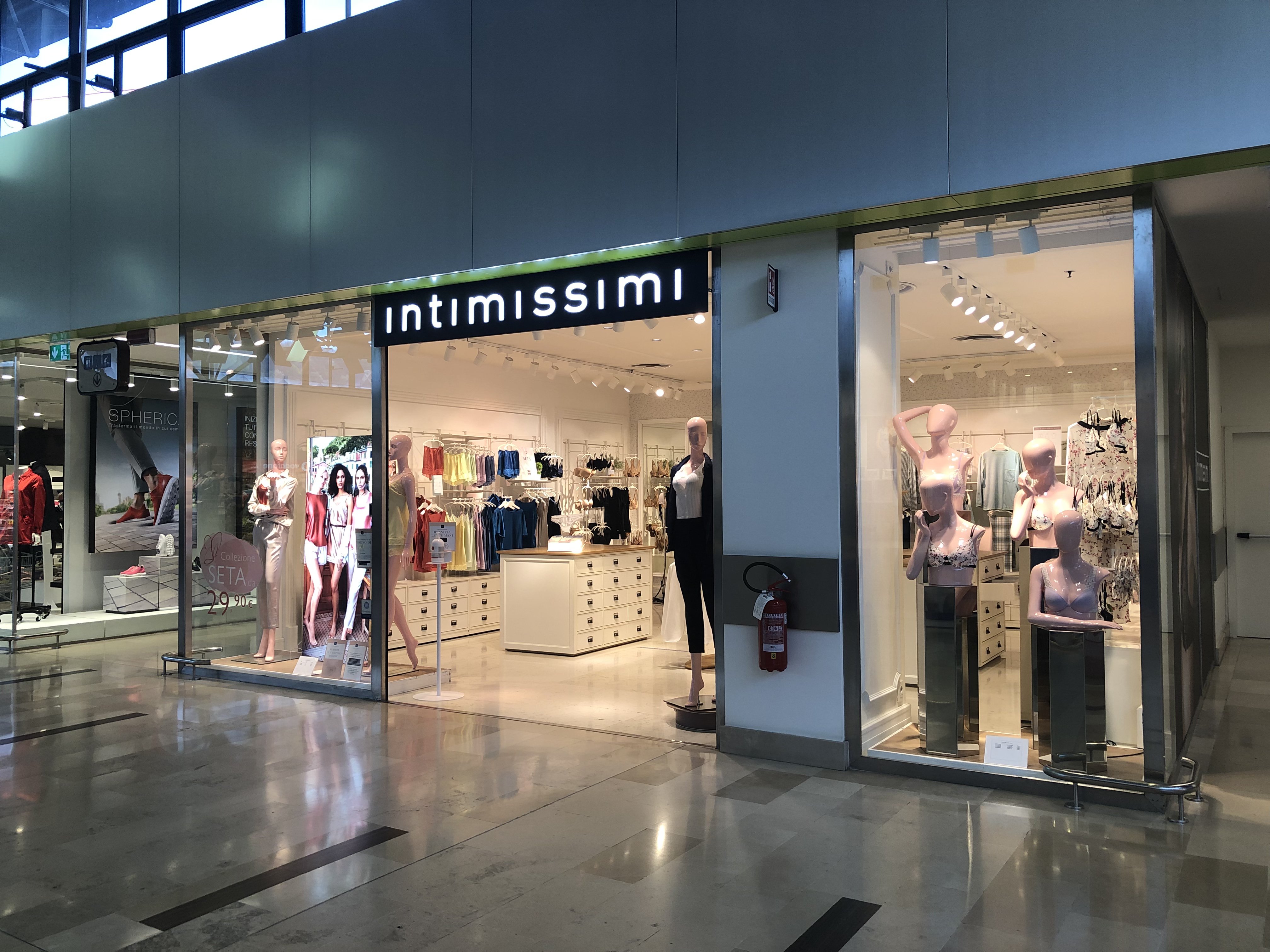 Intimissimi TAVERNOLA CCLE LARIO CENTER