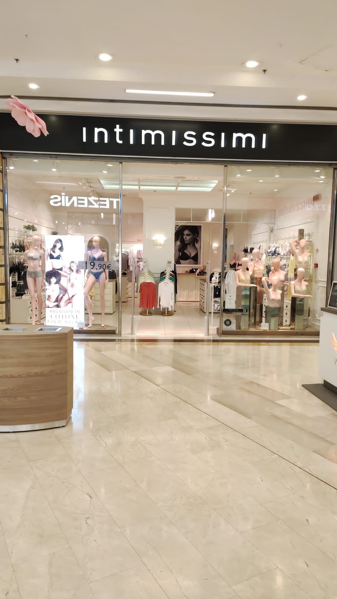 Intimissimi PONTECAGNANO CCLE MAXI MALL