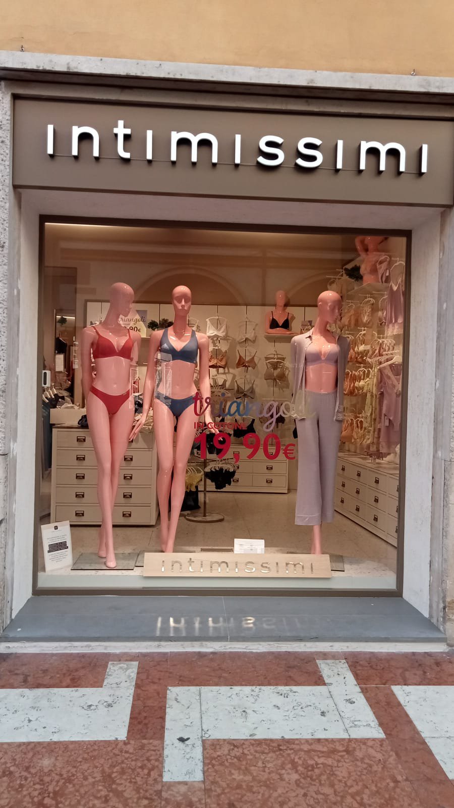 Intimissimi MODENA VIA EMILIA CENTRO 153