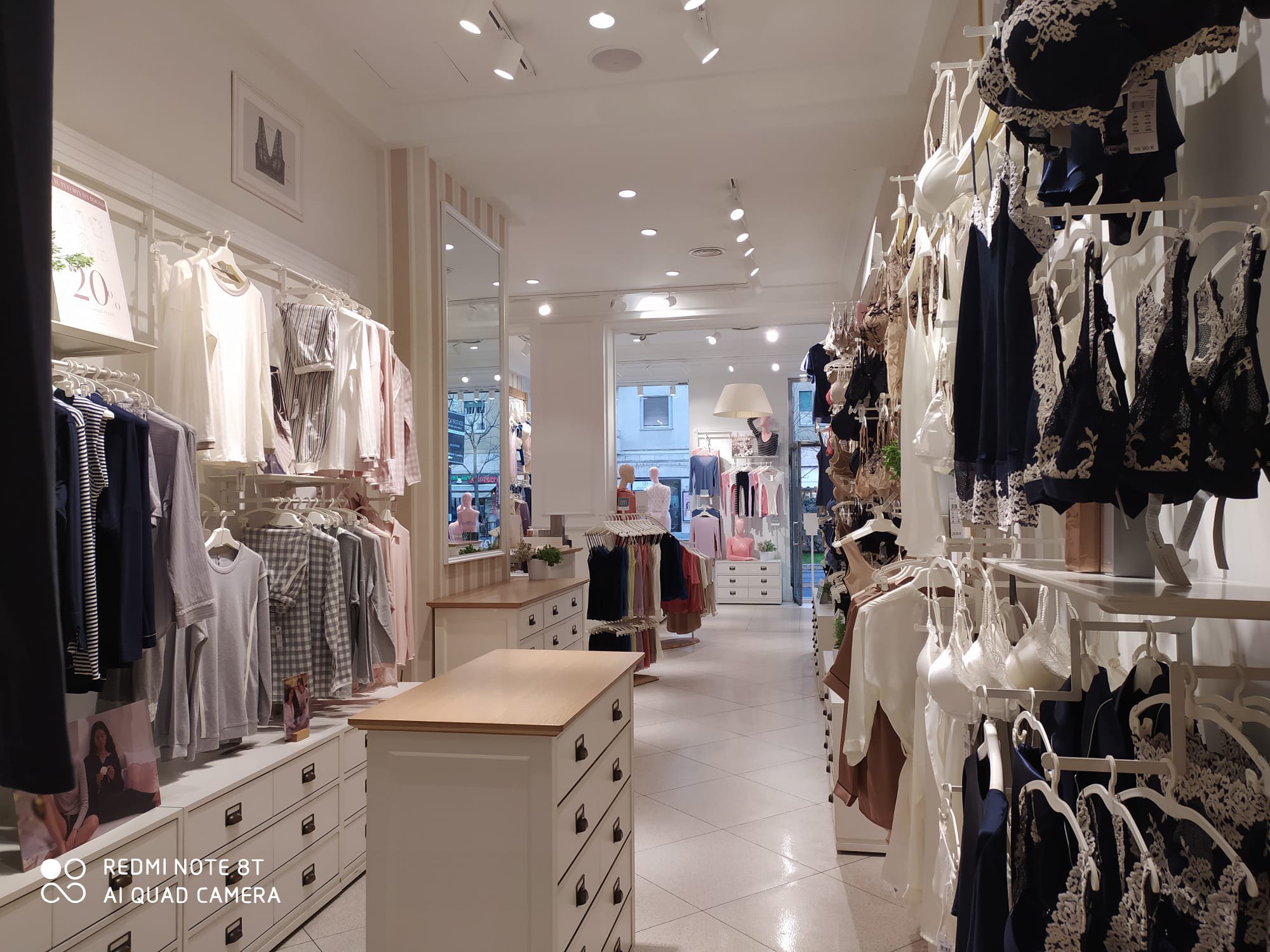 Intimissimi ROMA V.LE LIBIA 134/136