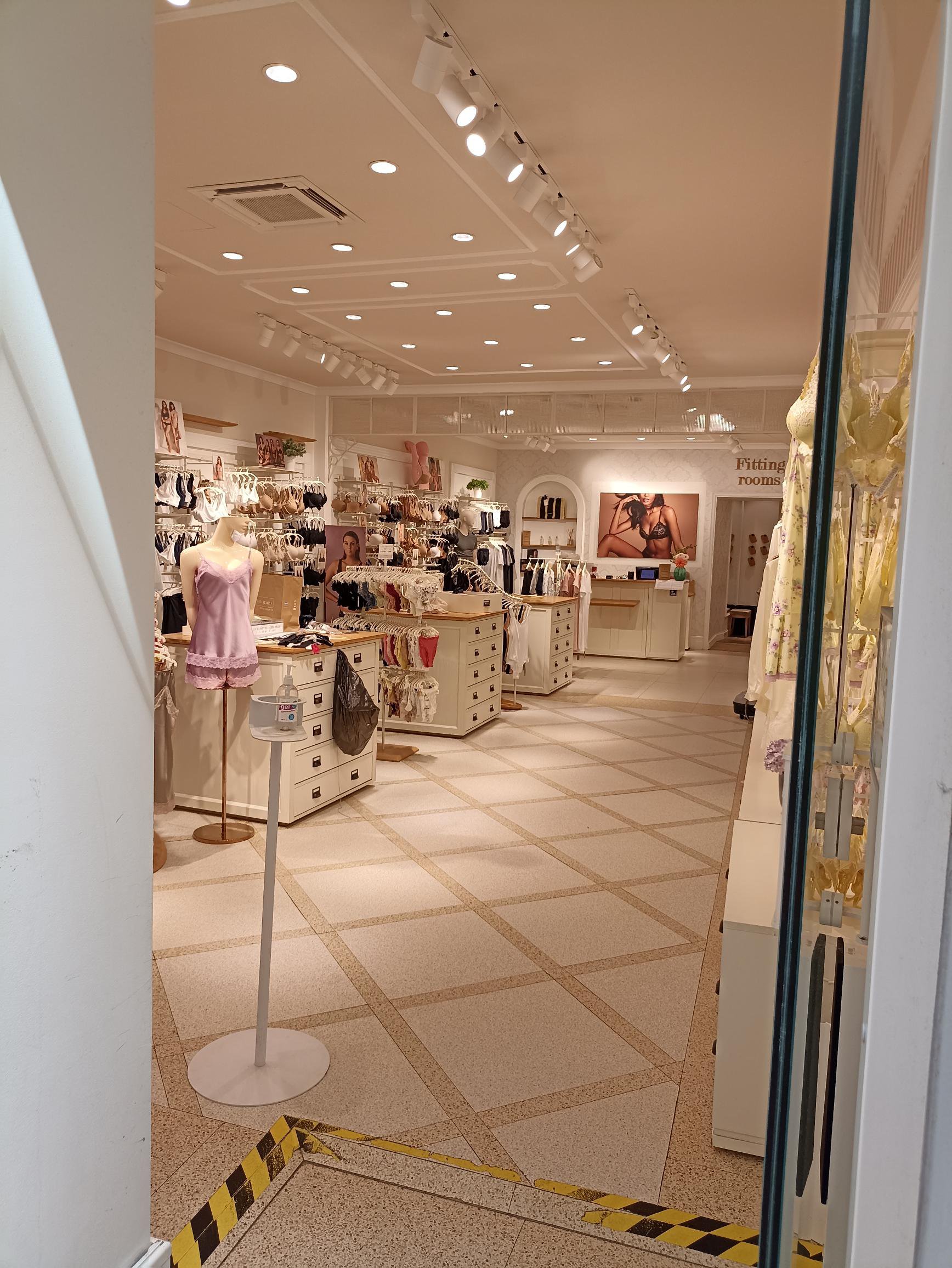 Intimissimi MENTON RUE ST MICHEL 7