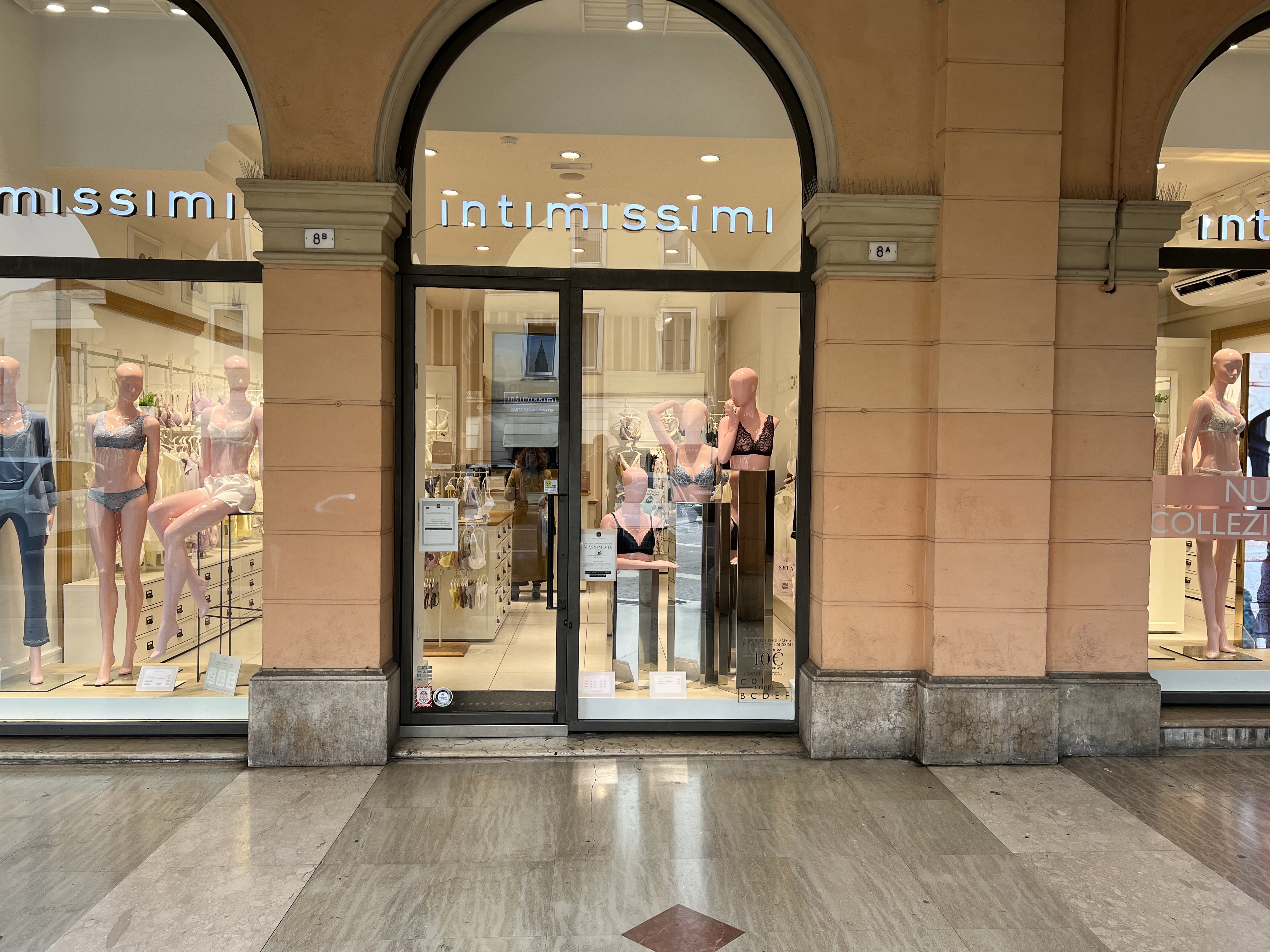 Intimissimi ARZIGNANO P.ZZA MARCONI 8