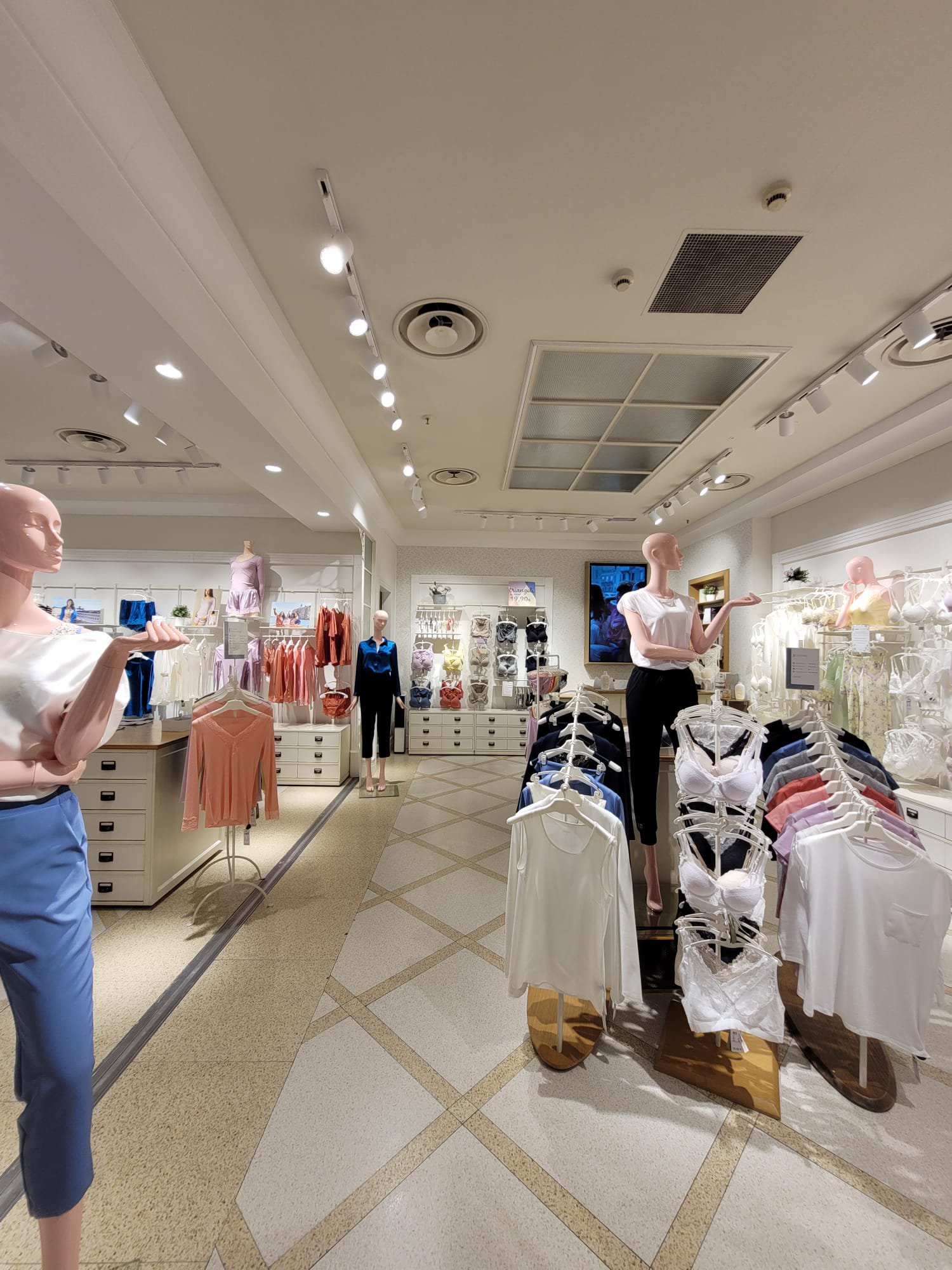 Intimissimi VIMERCATE CCLE TORRIBIANCHE