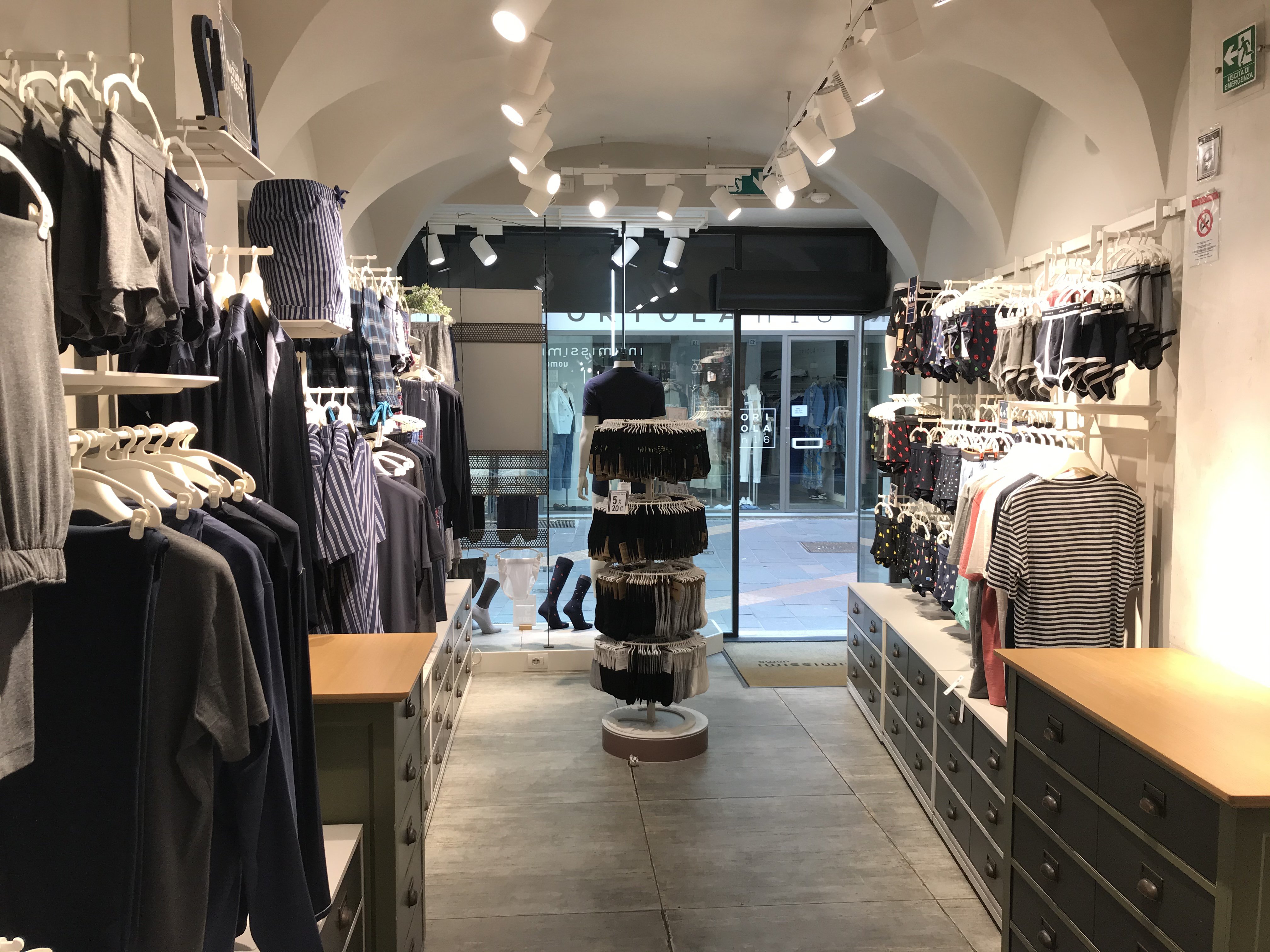 Intimissimi TRENTO VIA ORIOLA 17