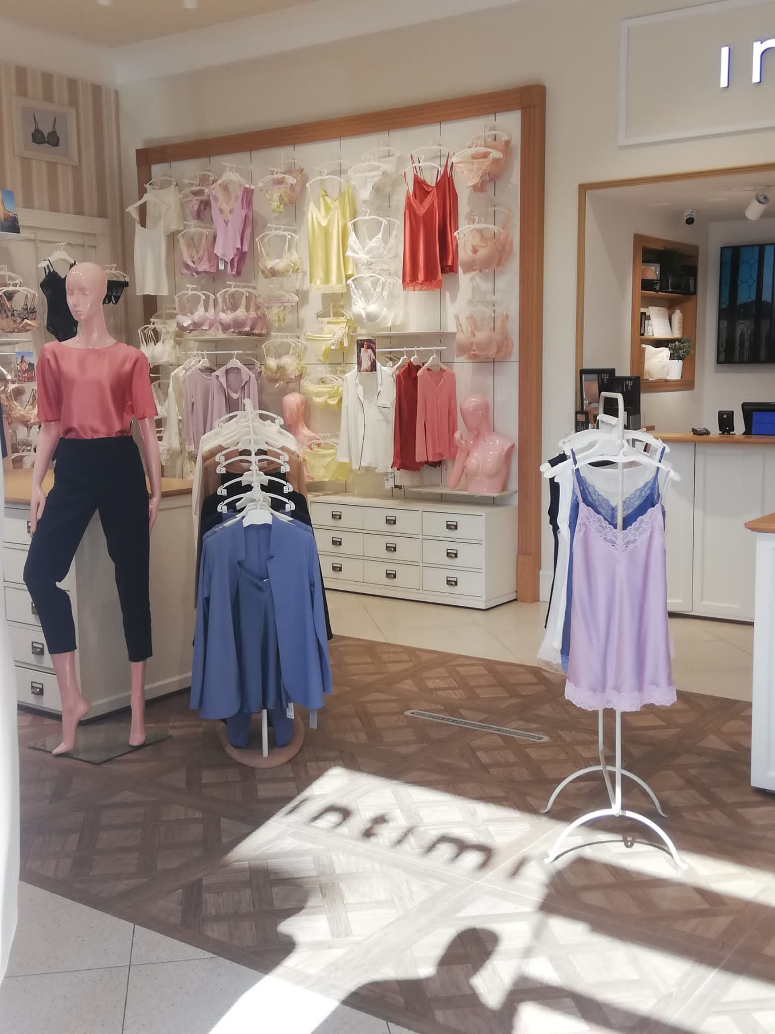 Intimissimi FORMIA VIA VITRUVIO 146/148