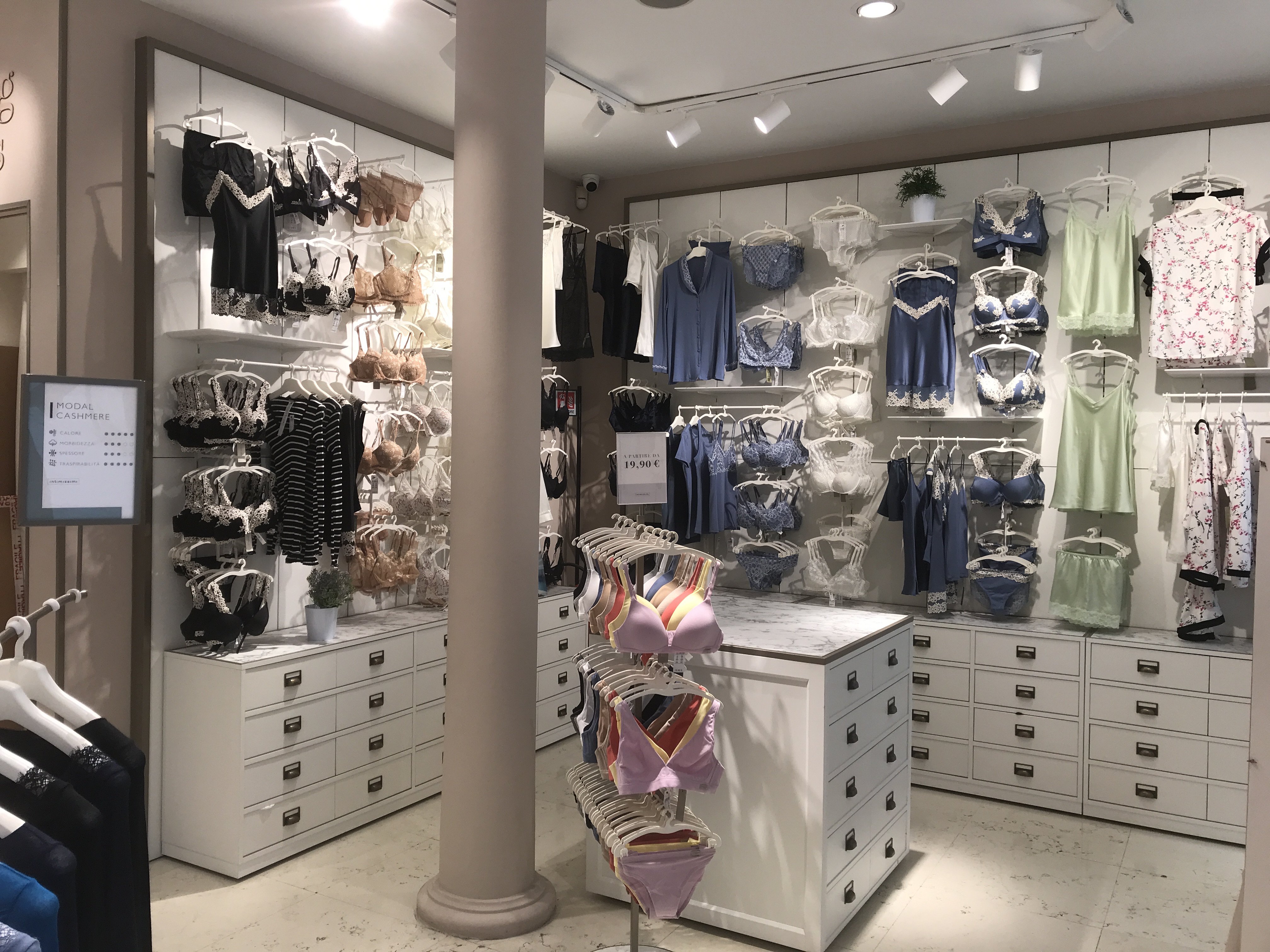 Intimissimi TORINO VIA GARIBALDI 51