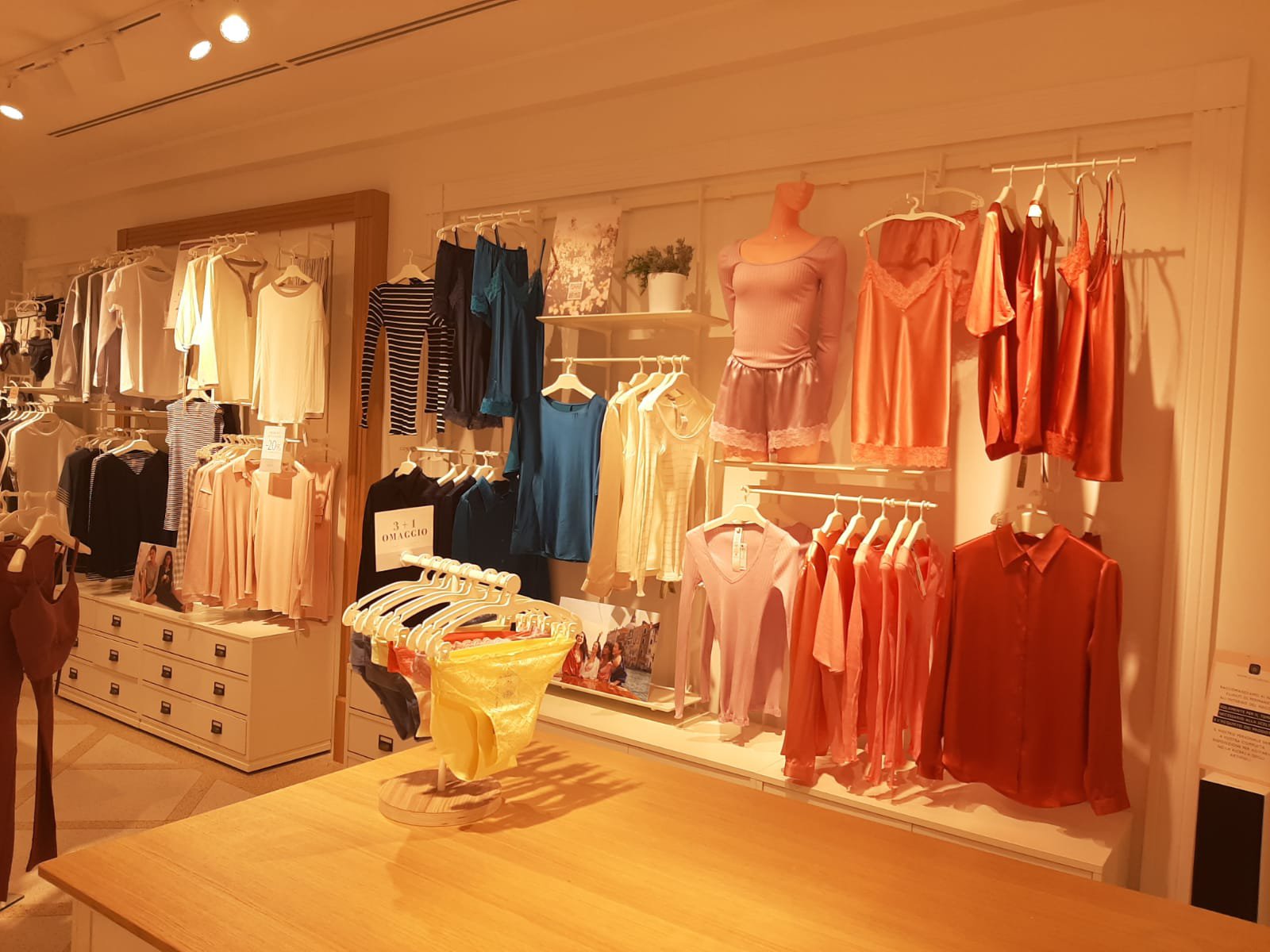 Intimissimi QUARTO CCLE QUARTO NUOVO