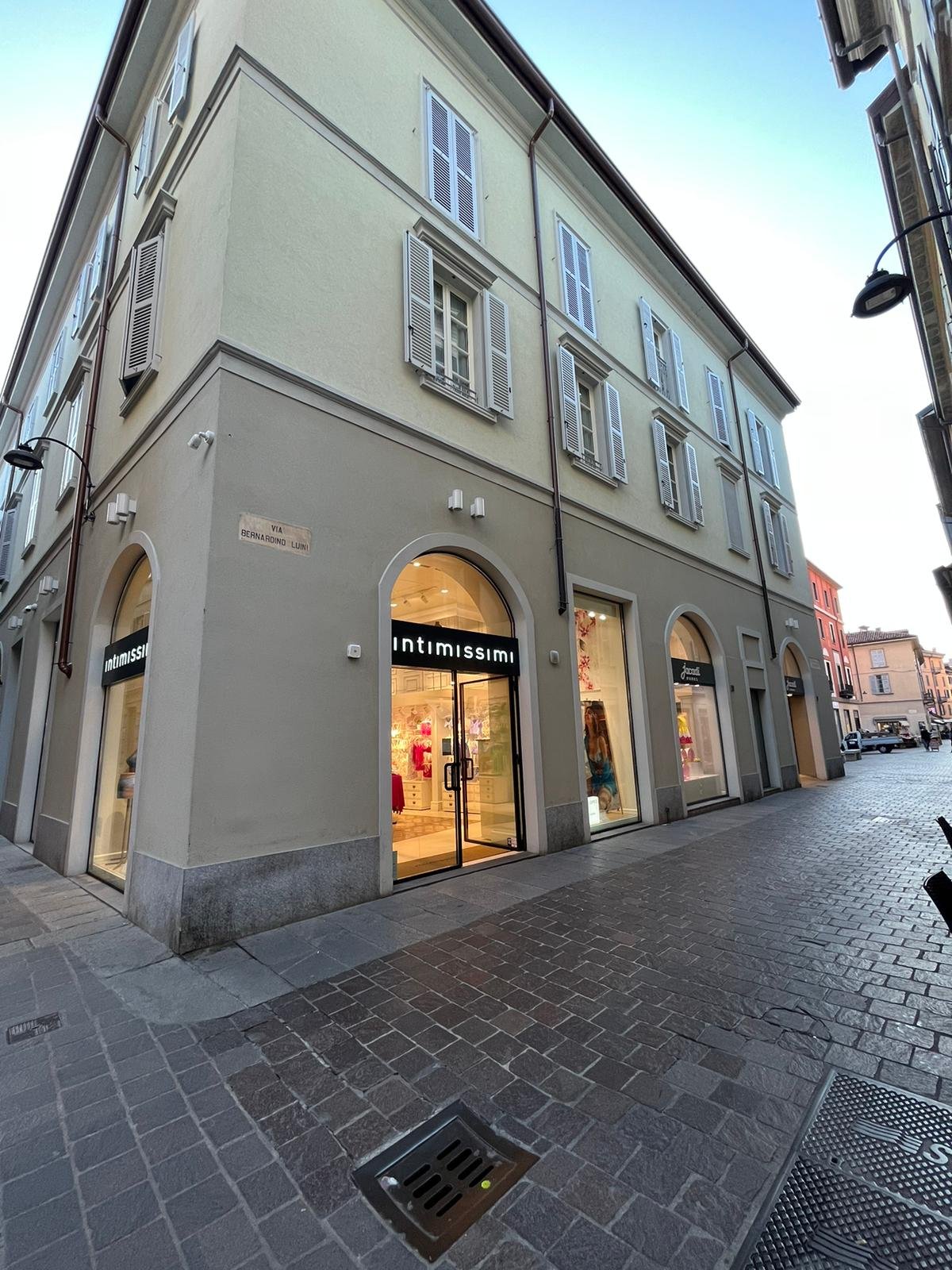 Intimissimi COMO VIA LUINI 22