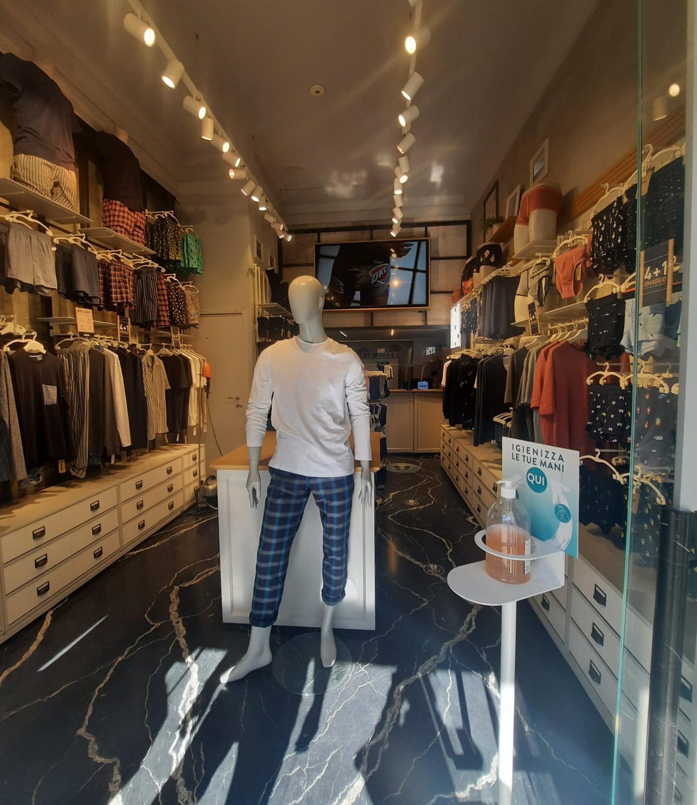Intimissimi FORTE DEI MARMI VIA MAZZINI